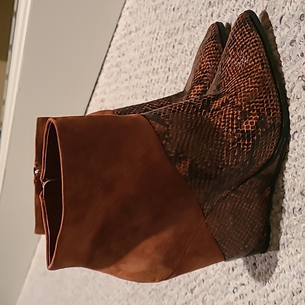 Jessica Simpson Snake print Booties